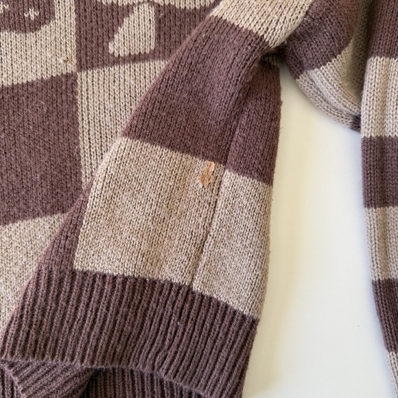 No Boundaries Checkered Mushroom Sweater Juniors Size S 3-5 - Picture 3 of 8